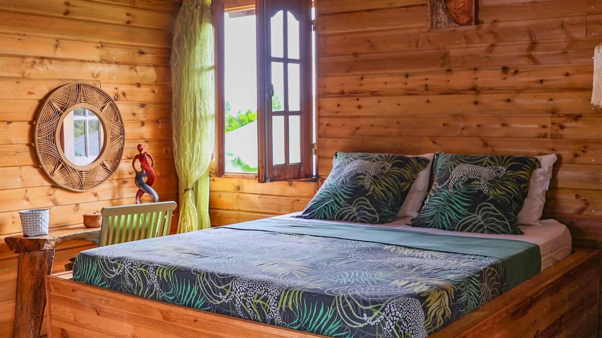 Les Gites Du Cocon Sainte-Rose Lodge